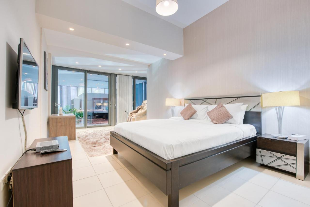 Maison Privee - Big, Bright, Luxury Marina Views Apt Next To Beach Dubai Ngoại thất bức ảnh